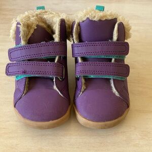 Ten little furry high tops size 5.5